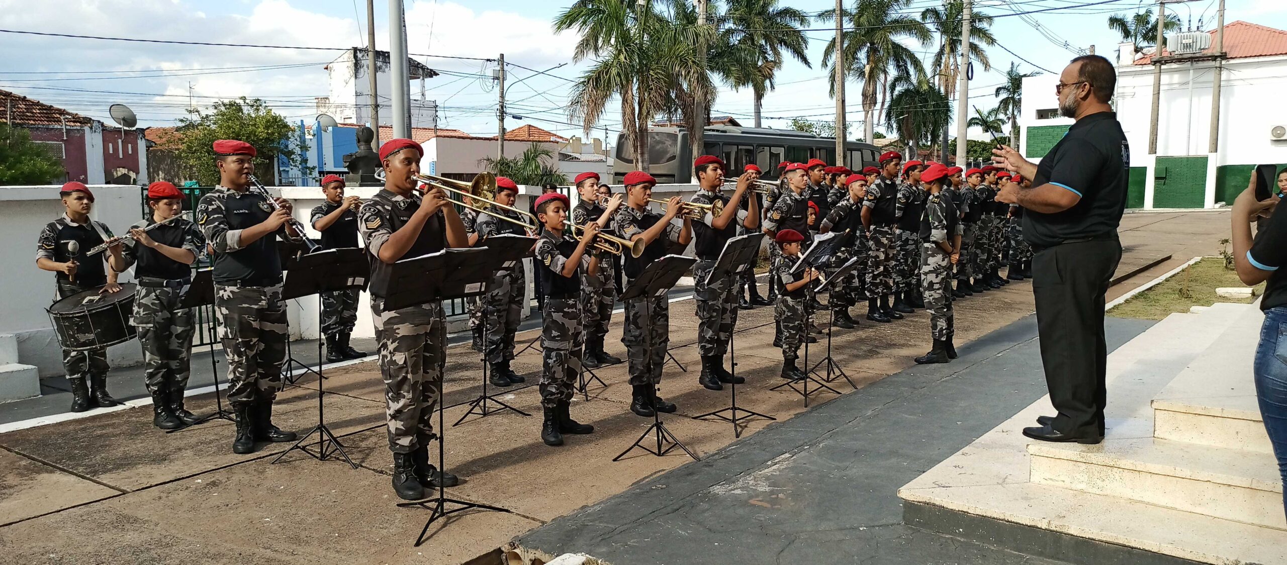 A ECPM na 18ª Brigada de Infantaria do Pantanal INSTITUTO NOVO OLHAR